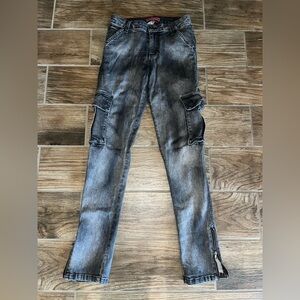 Alice + Olivia black cargo skinny zip ankle jeans